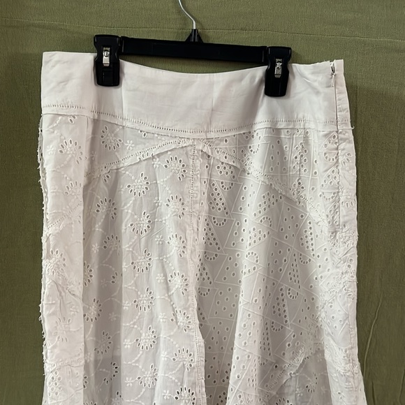Free People Lace White Skirt NWOT Size 4 - Picture 2 of 7